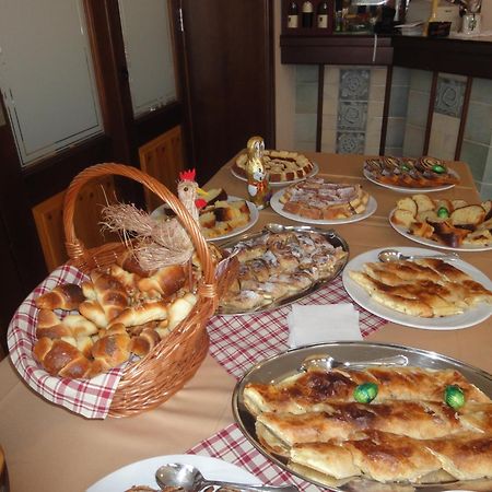 Hotel Cateski Dvorec Catez ob Savi Bagian luar foto