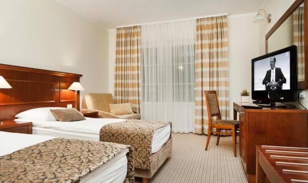 Hotel Cateski Dvorec Catez ob Savi Bagian luar foto
