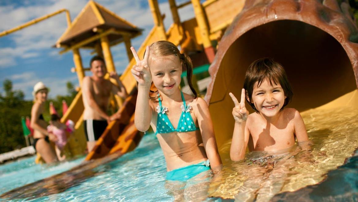 Hotel Cateski Dvorec Catez ob Savi Bagian luar foto